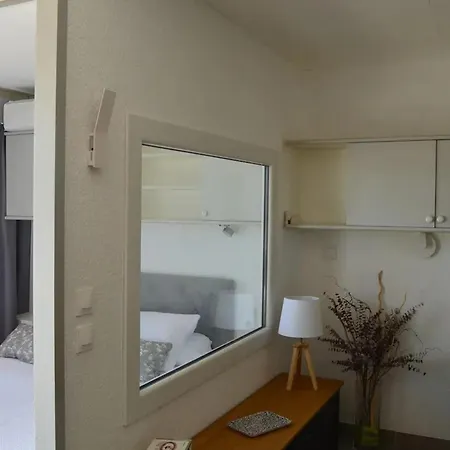 A Avec Piscine Apartment *